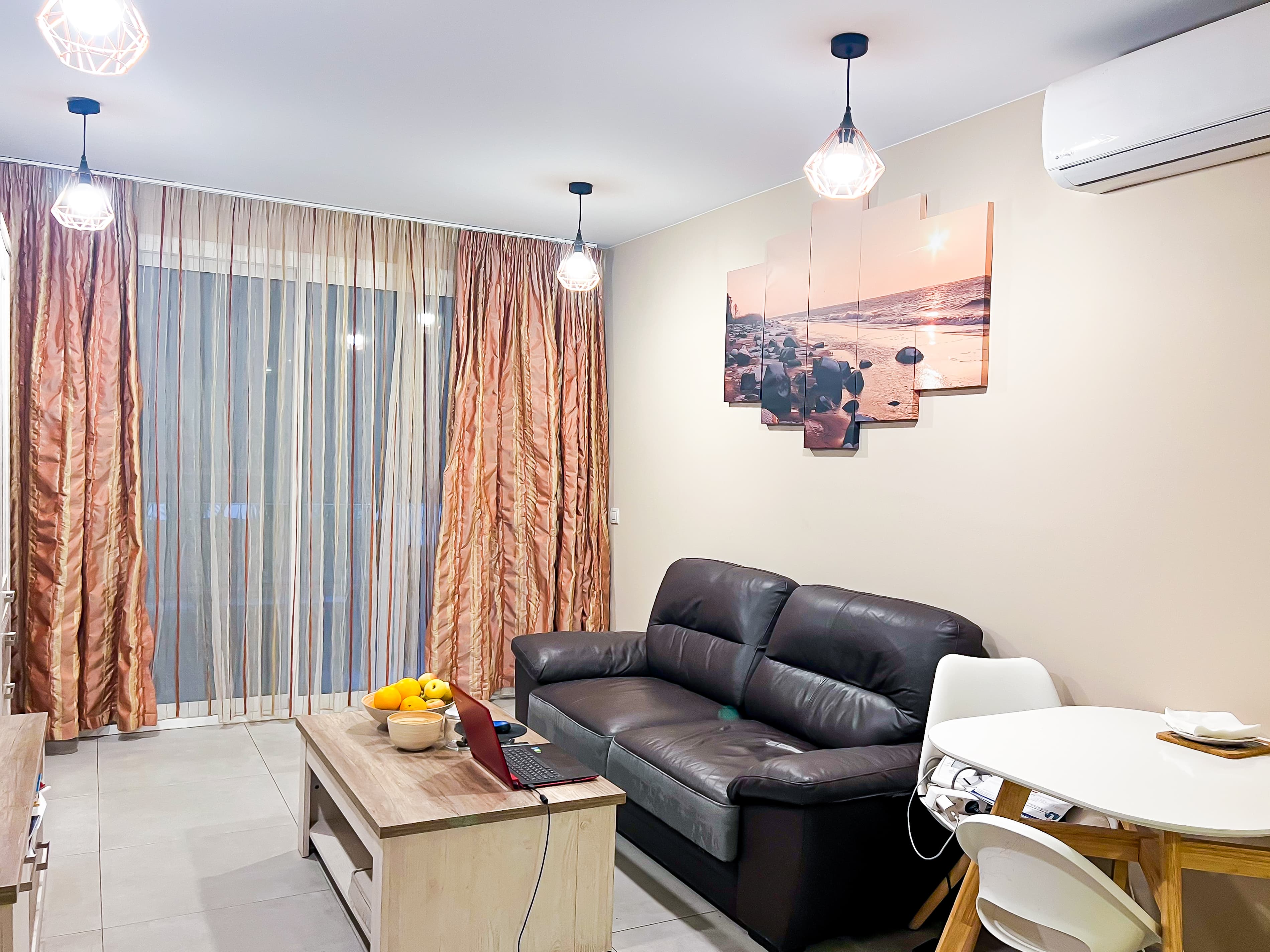 Elegant 2-Bedroom Apartment in Adeje