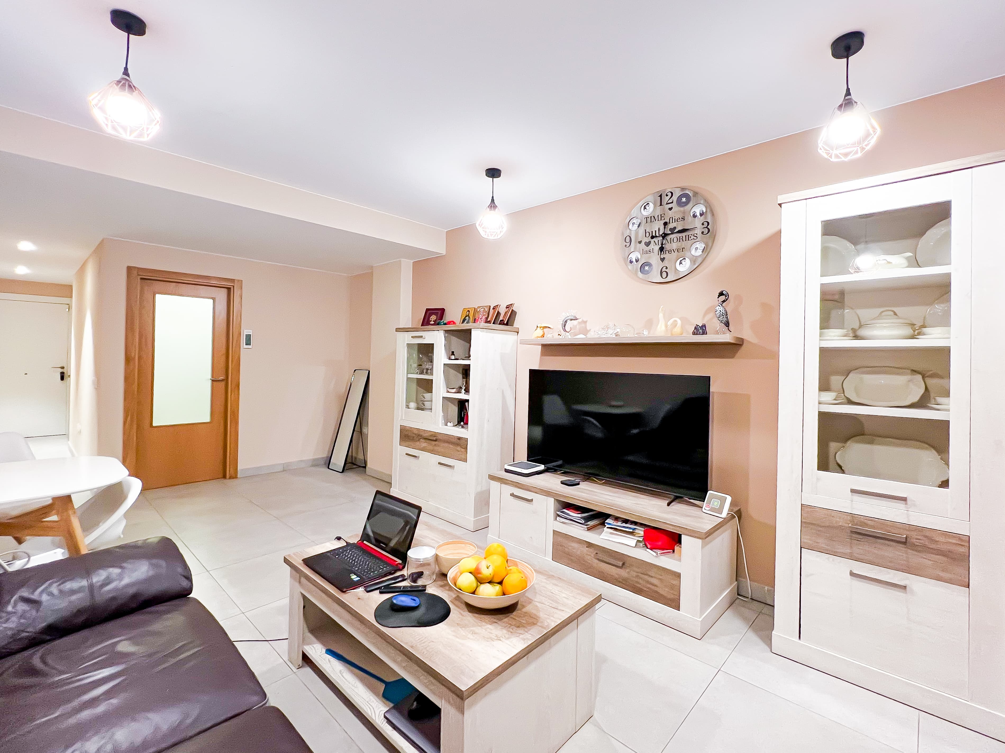 Elegant 2-Bedroom Apartment in Adeje