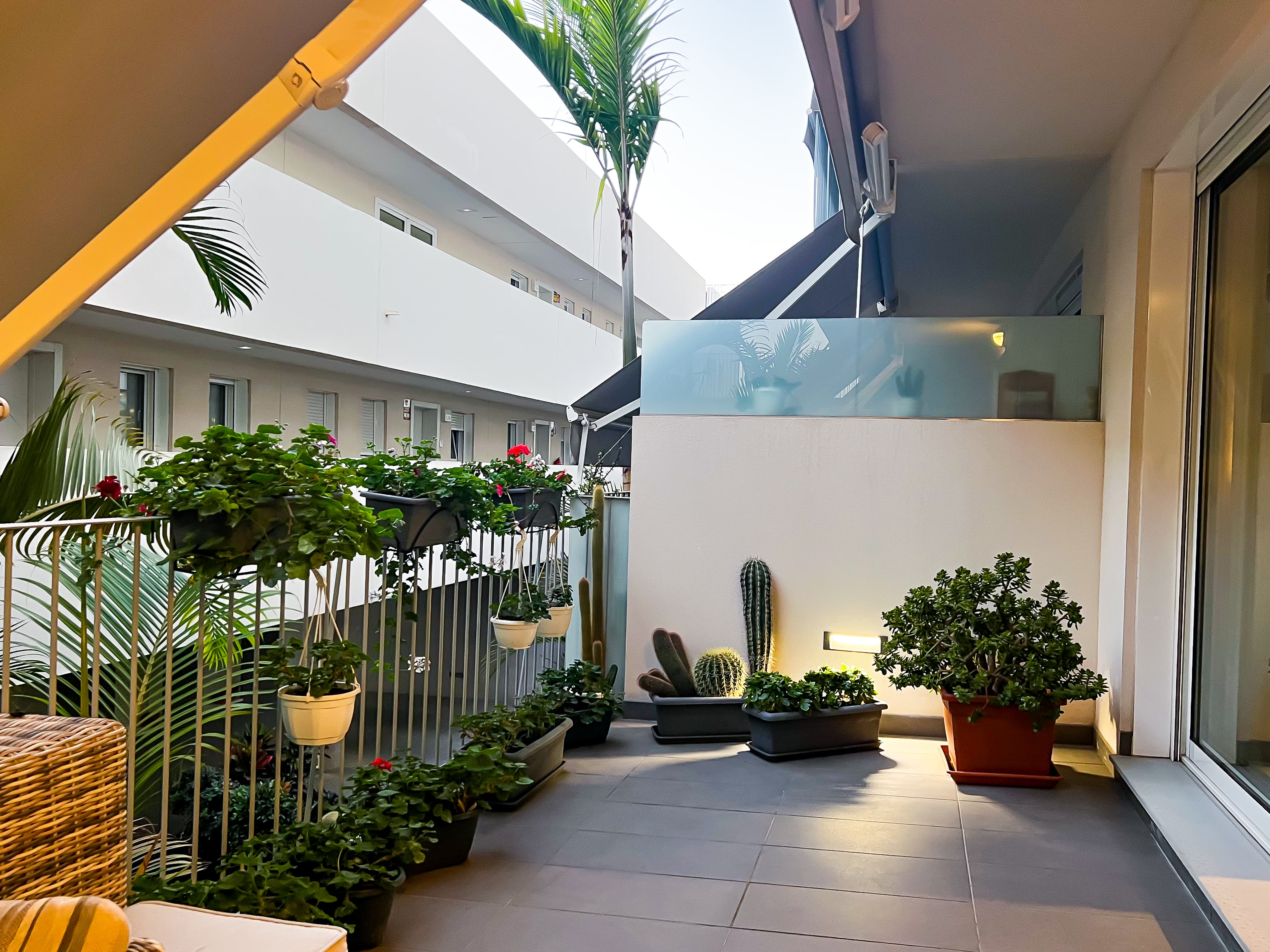 Elegant 2-Bedroom Apartment in Adeje