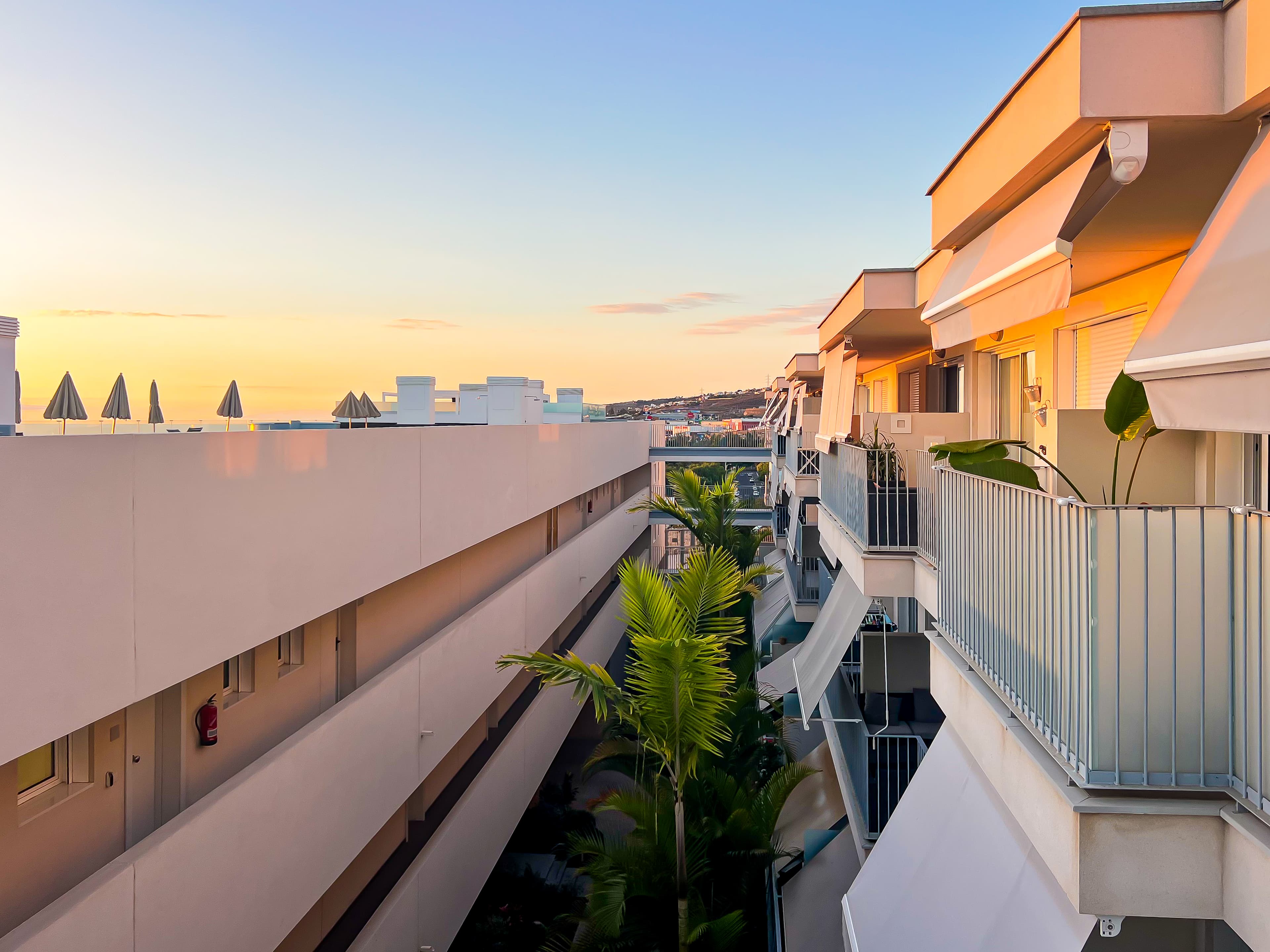 Elegant 2-Bedroom Apartment in Adeje