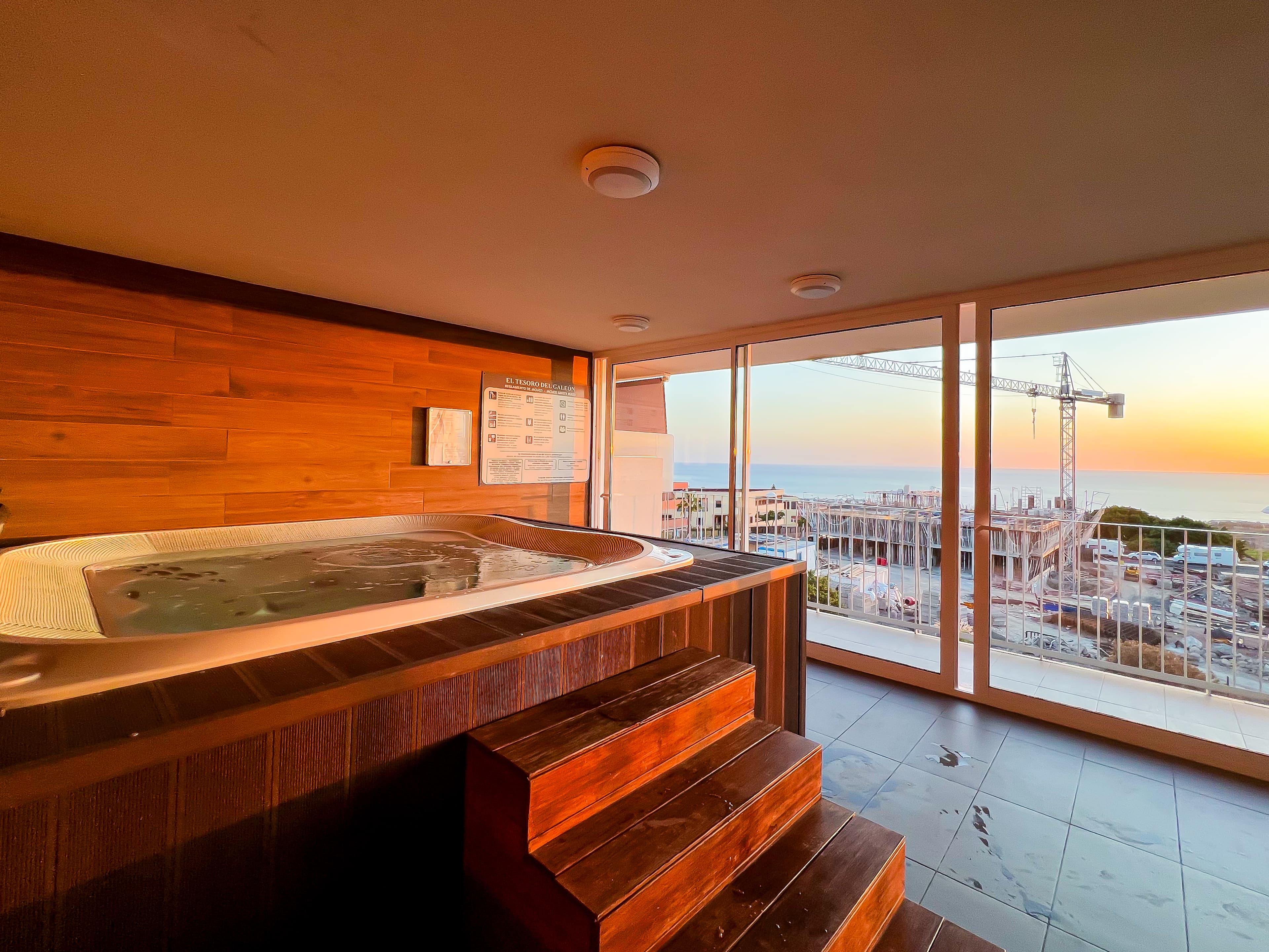 Elegant 2-Bedroom Apartment in Adeje