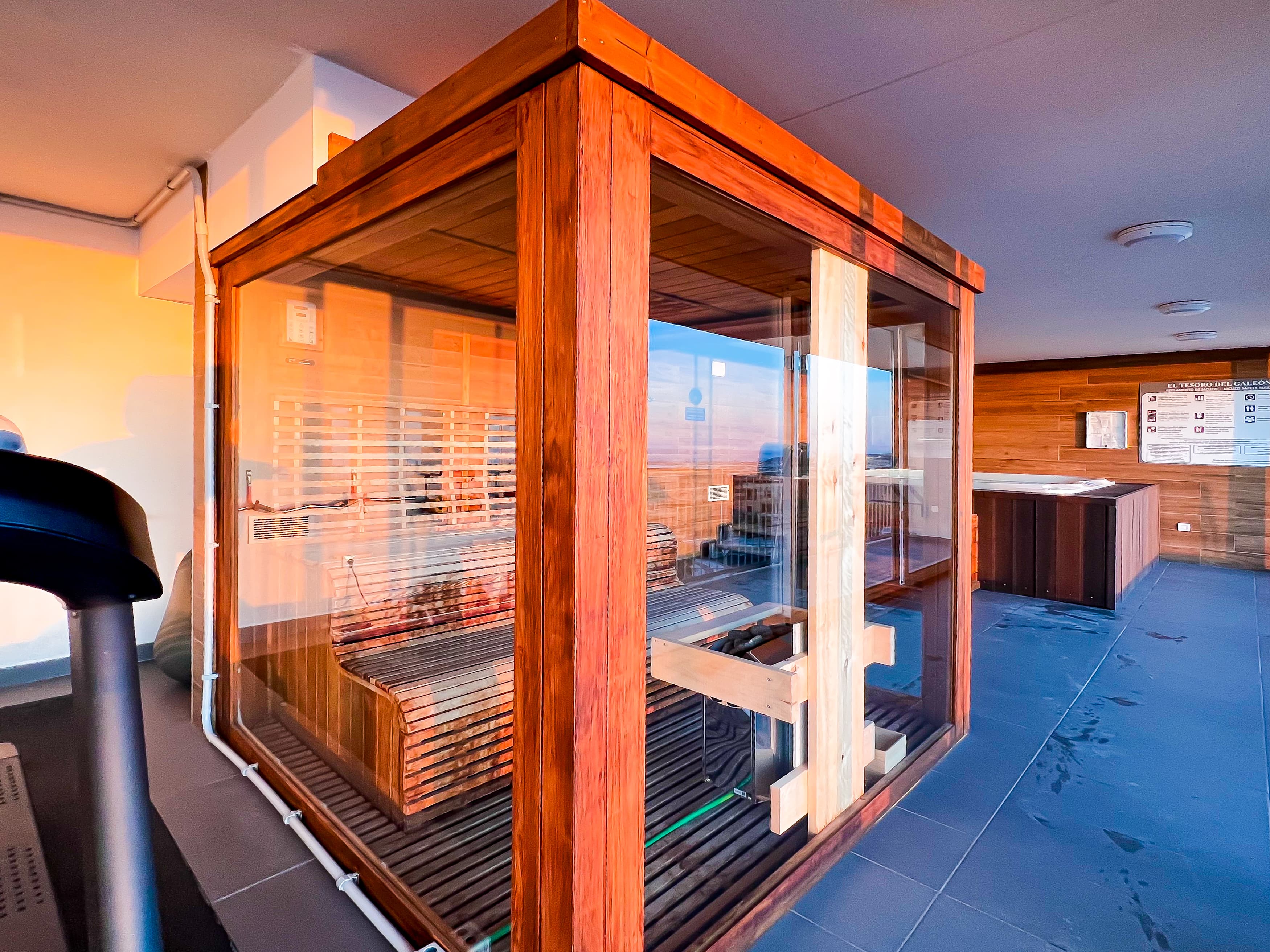 Elegant 2-Bedroom Apartment in Adeje