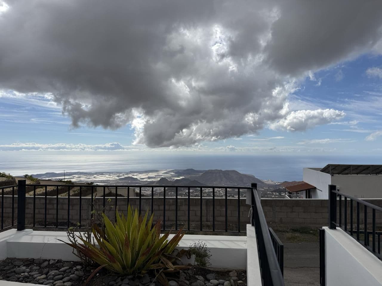 Modern New-Build Townhouse with Sea and Mountain Views