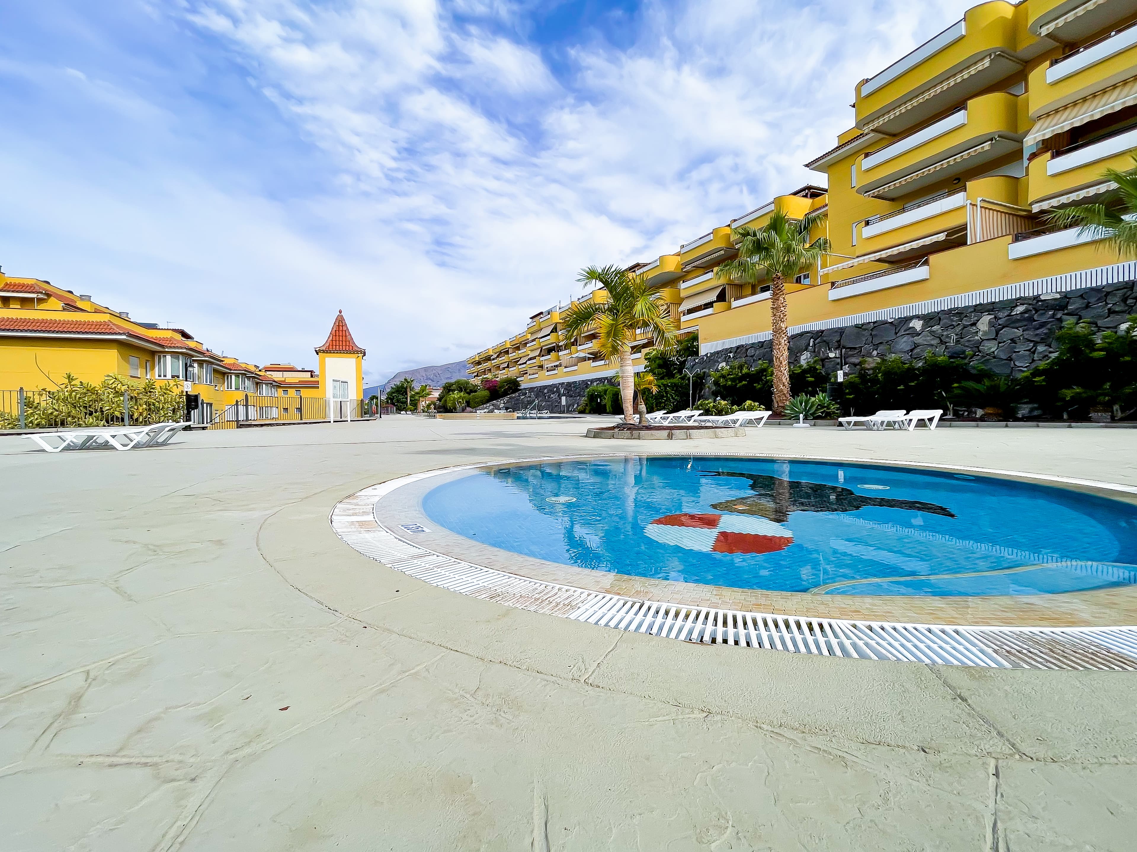 Spacious 2-Bedroom Apartment with Ocean Views in Puerto Santiago