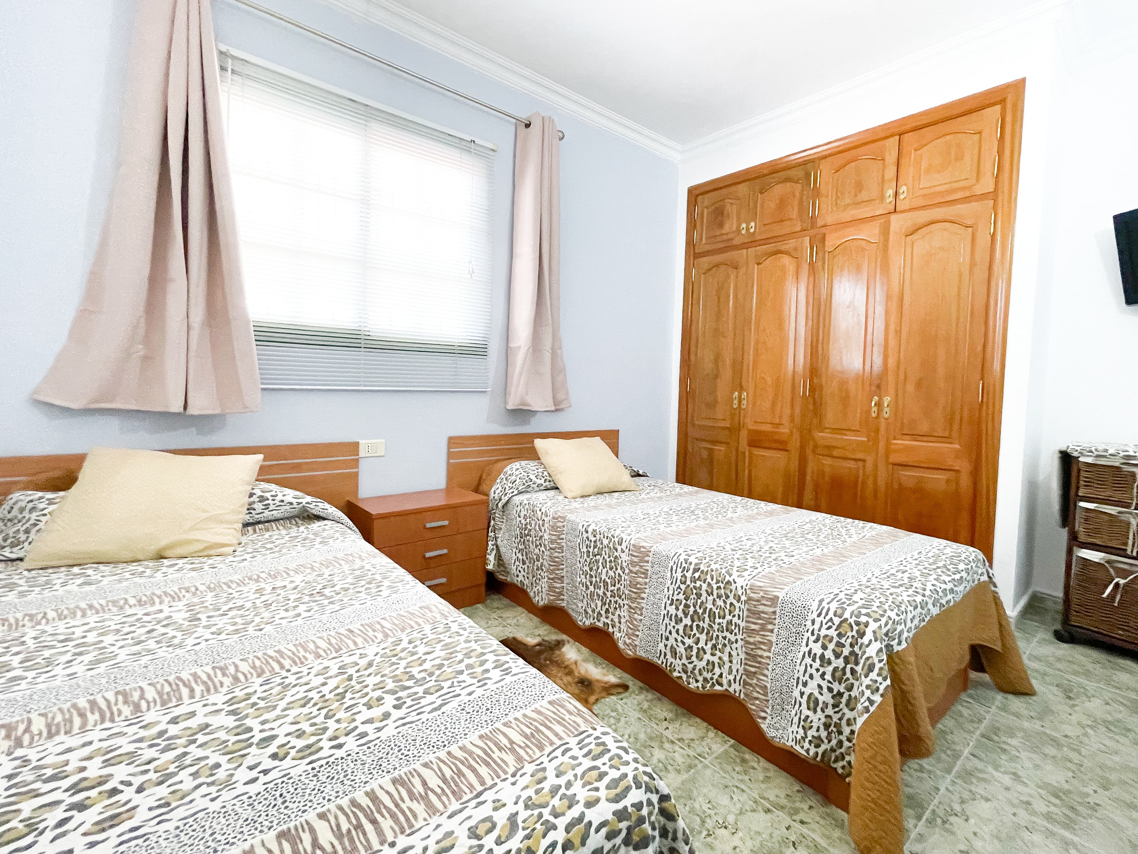 House with Rustic Plot and Wine Cellar for Sale in Granadilla de Abona