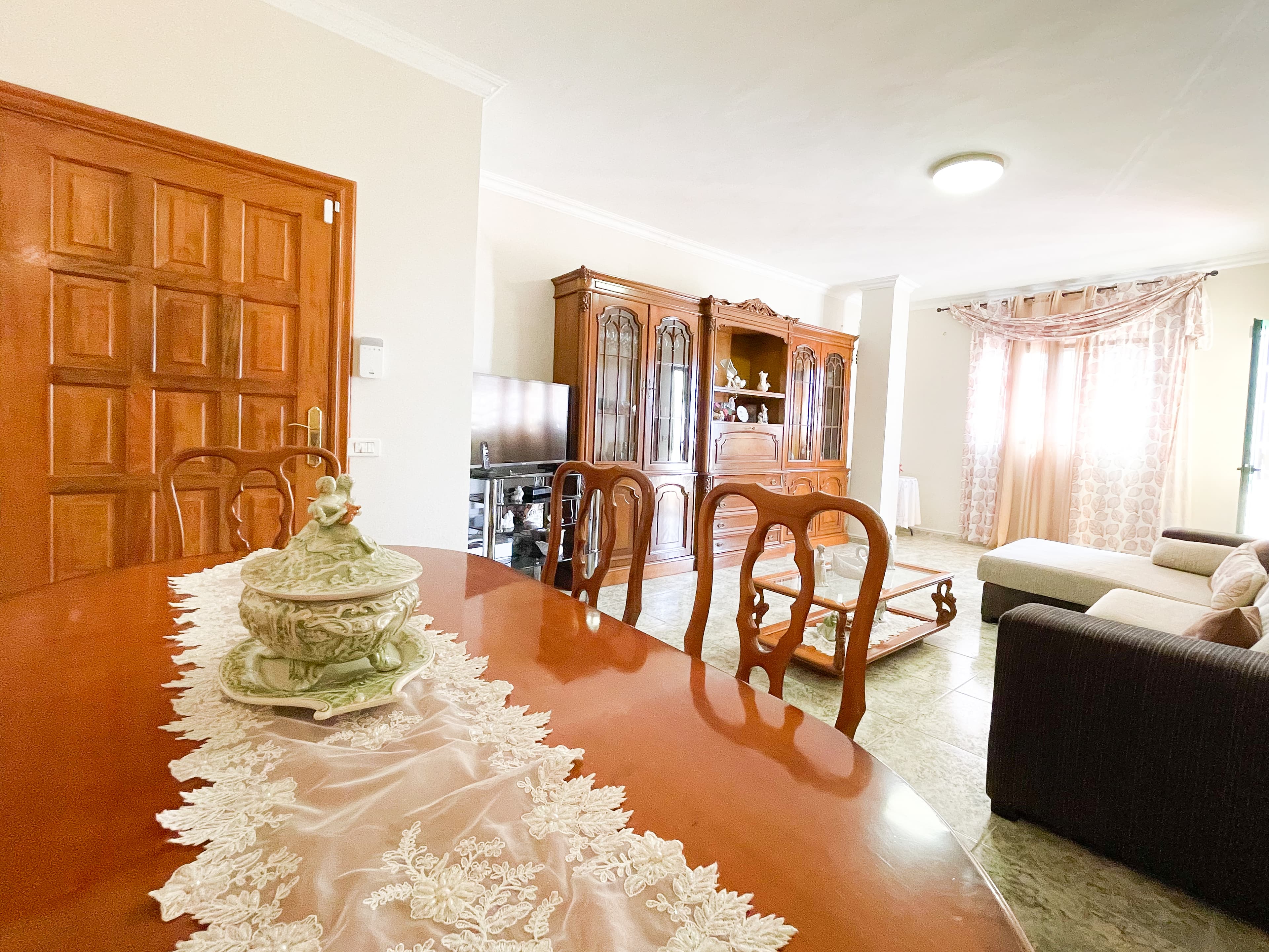 House with Rustic Plot and Wine Cellar for Sale in Granadilla de Abona