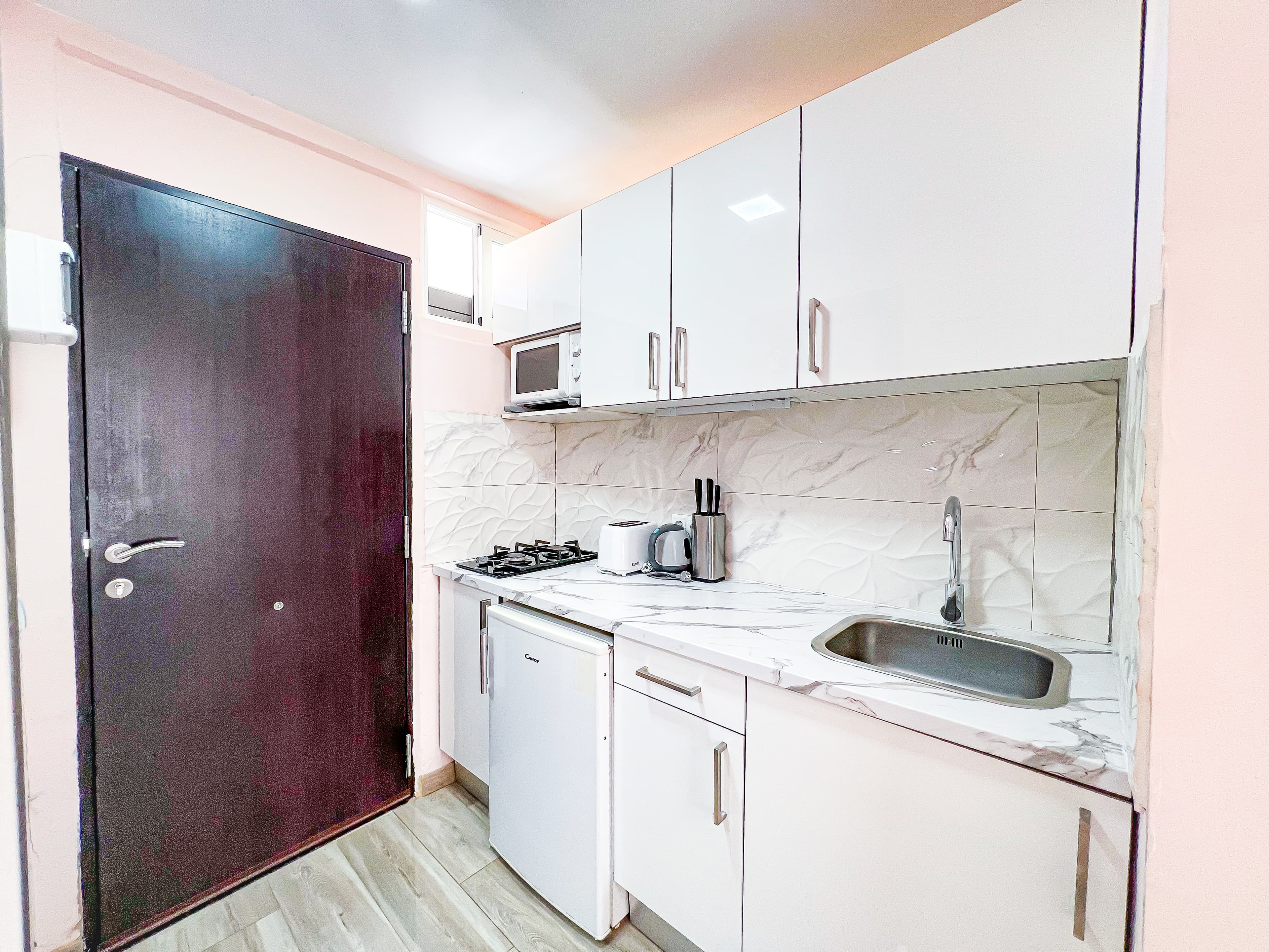 Sunny Studio Near El Bobo Beach