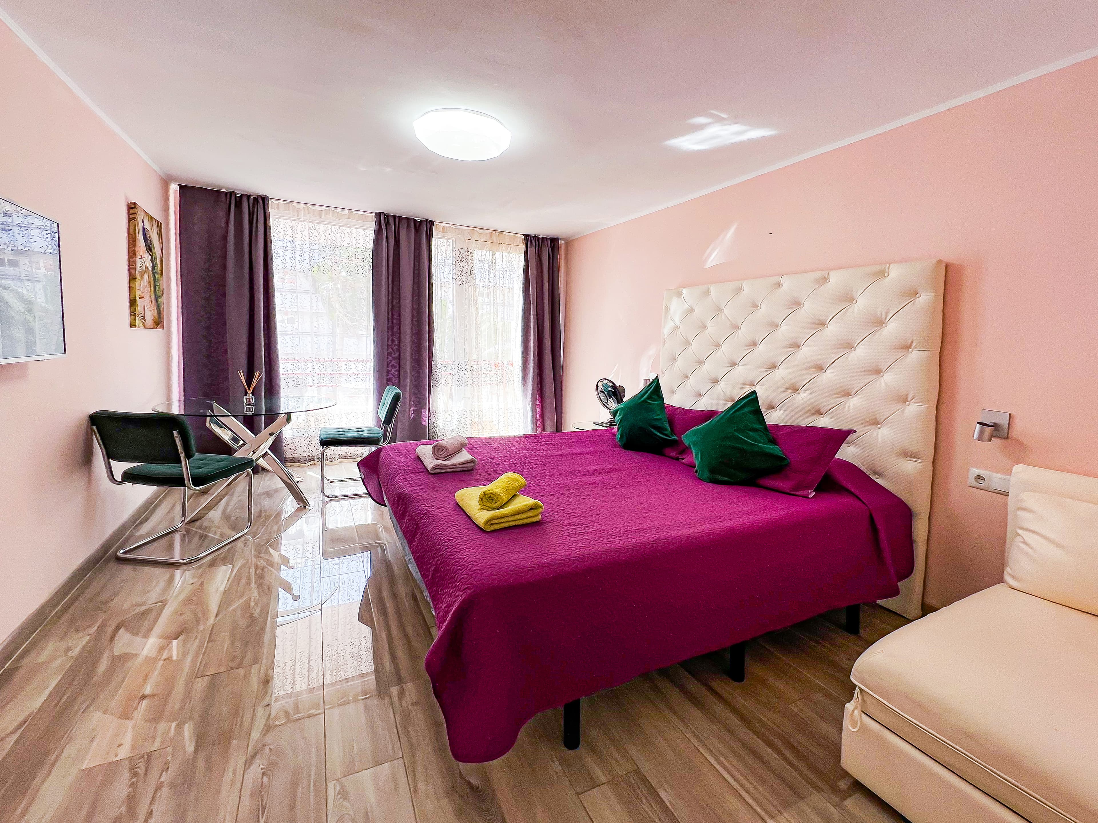 Sunny Studio Near El Bobo Beach