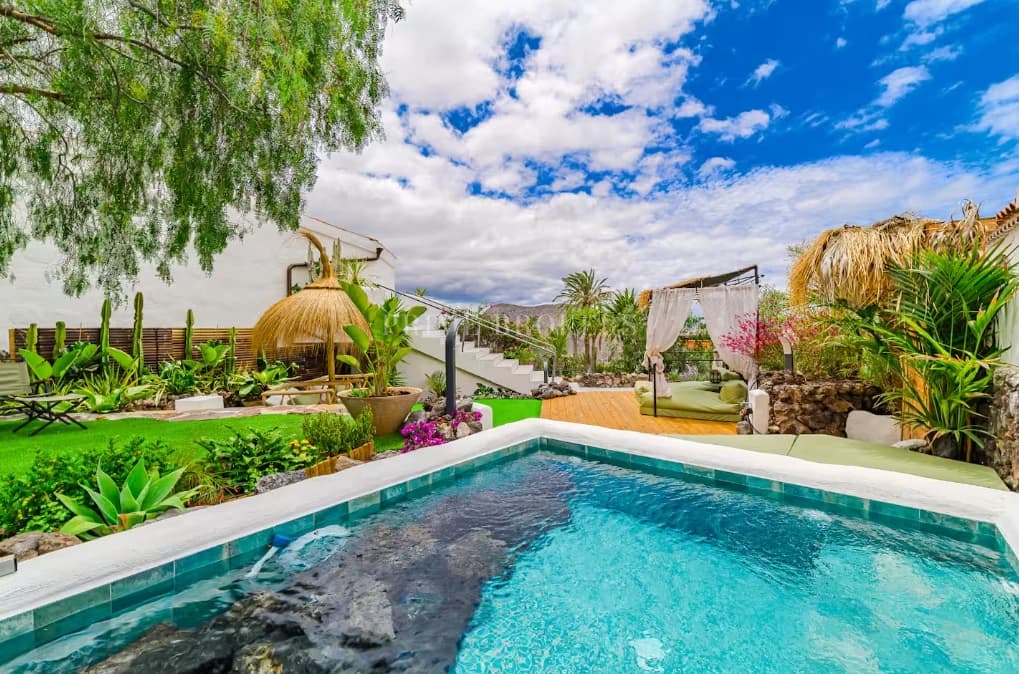 Luxury Villa in Chayofa