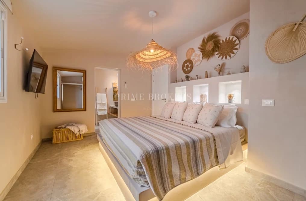 Luxury Villa in Chayofa