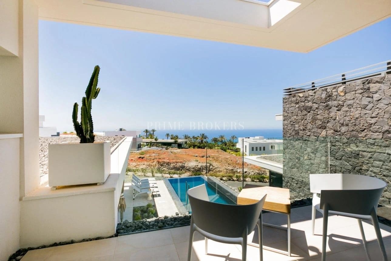 Villa de Lujo con Vistas al Océano en Abama