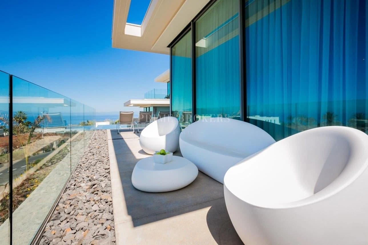 Villa de Lujo con Vistas al Océano en Abama
