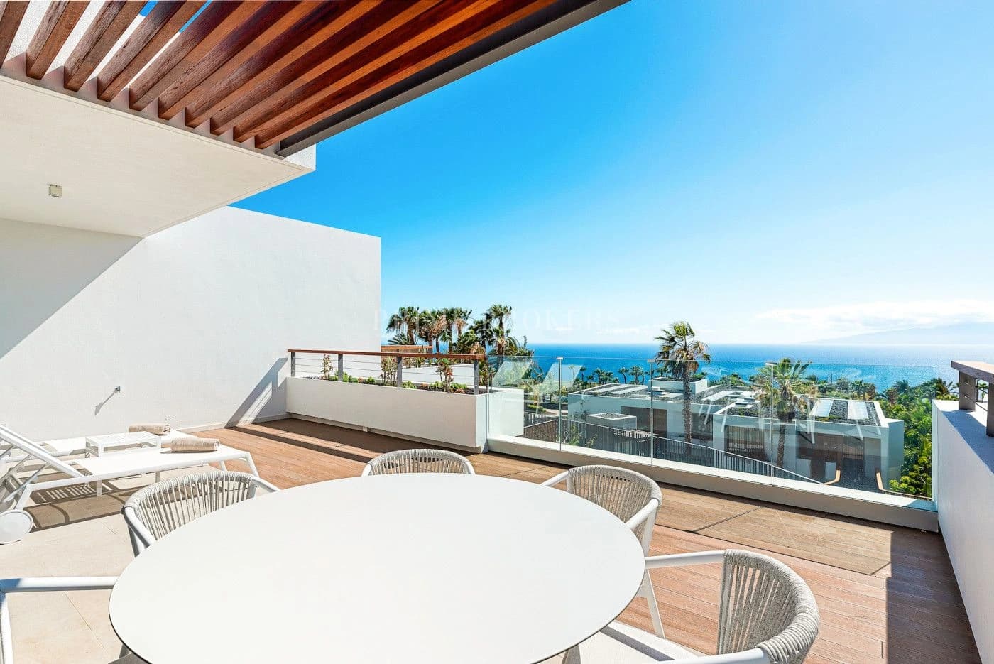 Apartamento Panorámico con Vistas al Océano