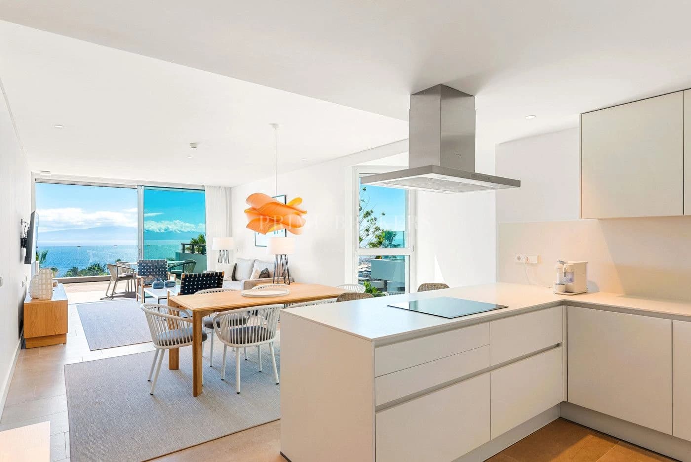 Apartamento Panorámico con Vistas al Océano