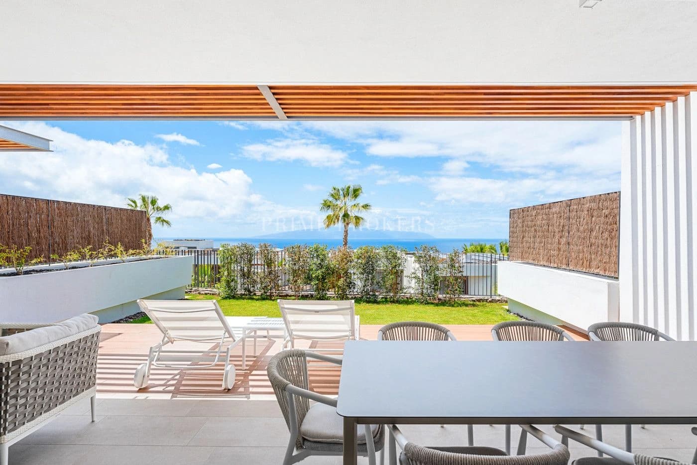 Dúplex con Jardín Privado