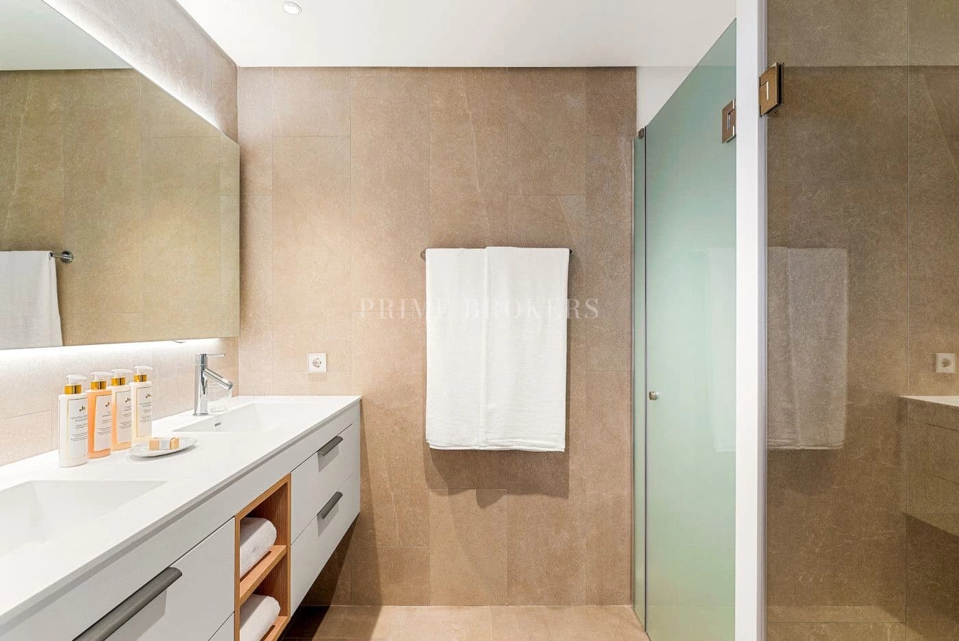 Dúplex con Jardín Privado