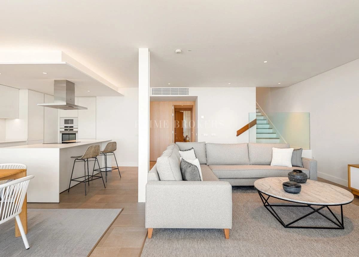 Dúplex con Jardín Privado