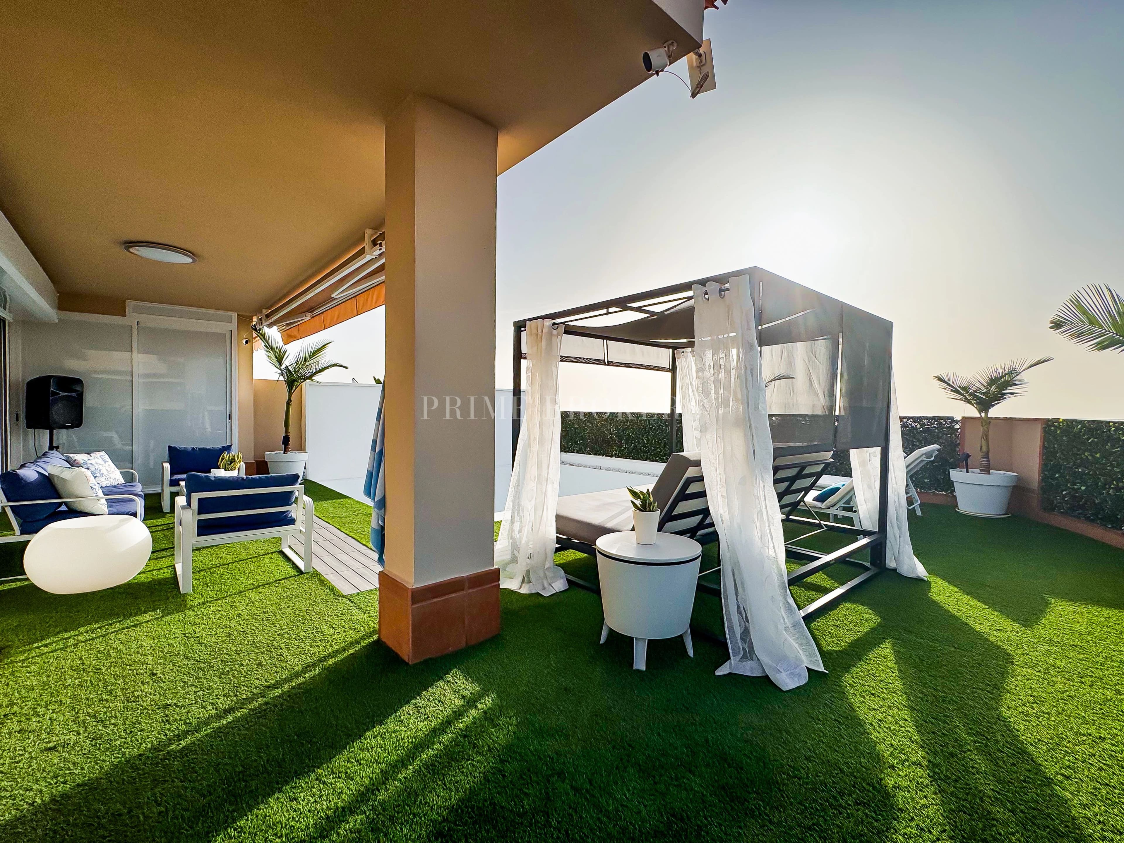 Villa Moderna en Puerto Santiago