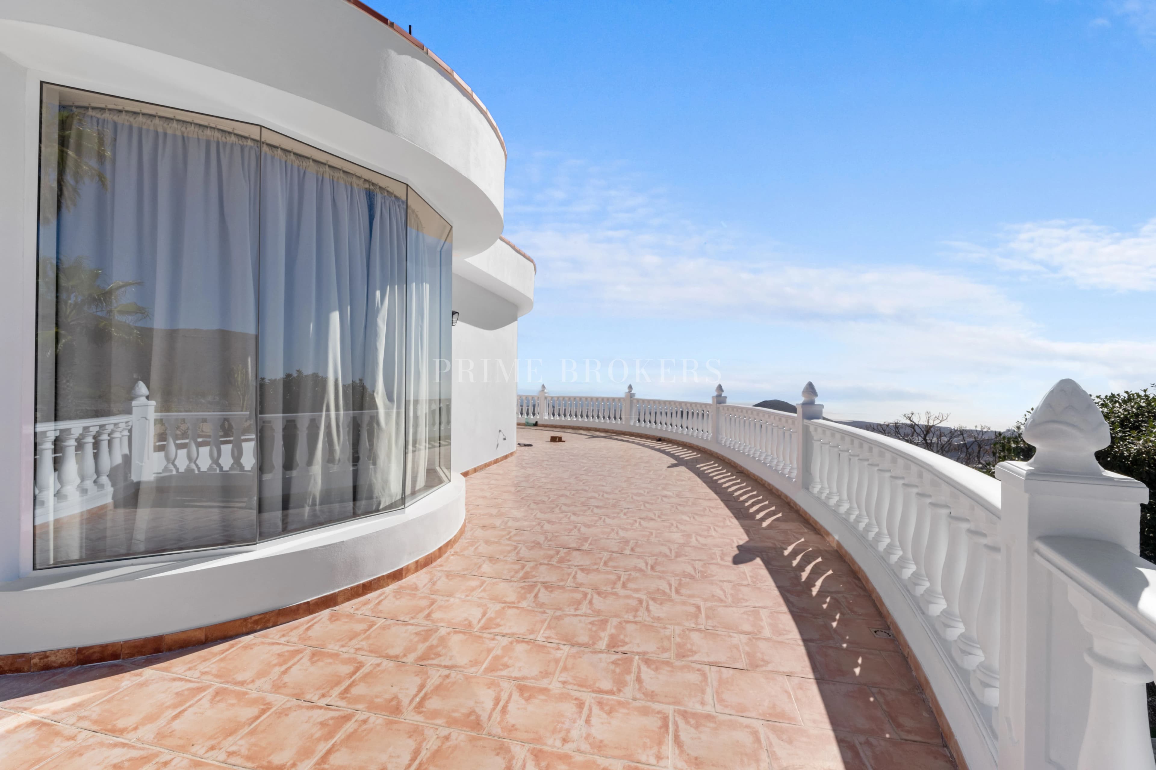 Luxury Villa for Sale in San Miguel de Abona