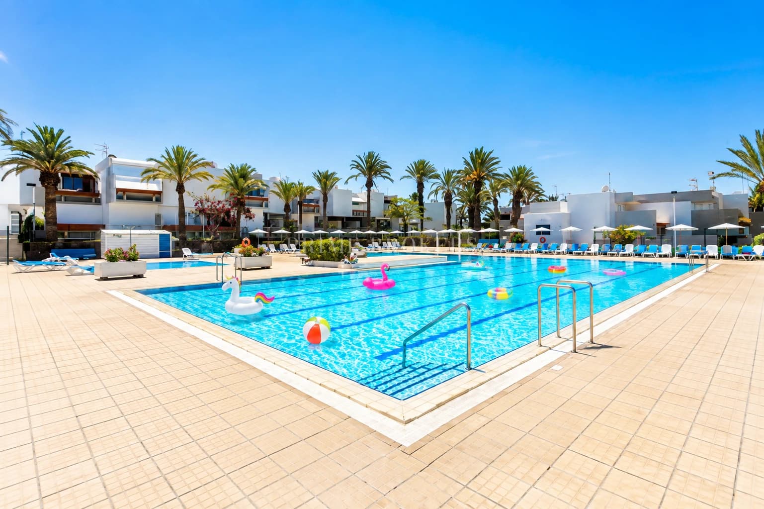 Apartment near beaches