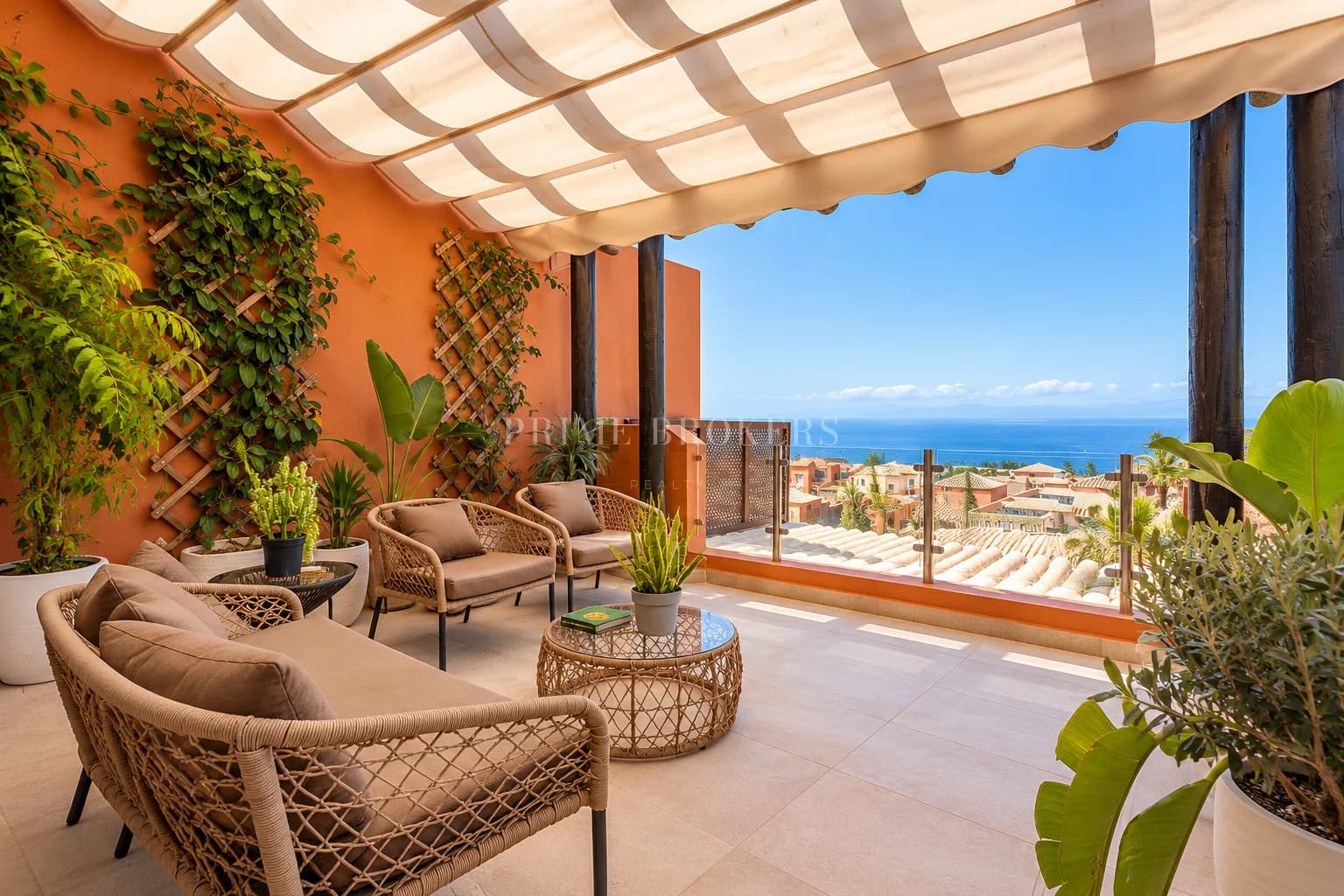 Ocean view villa in La Caleta