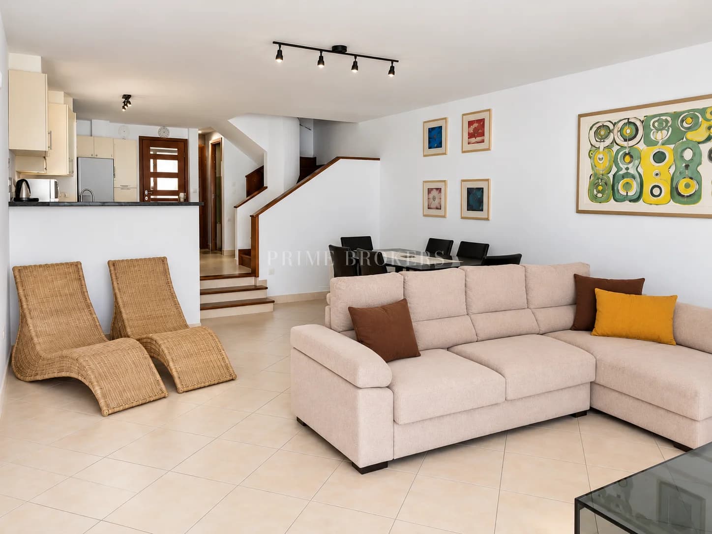 Seafront Villa for Sale in Parque Santiago 1